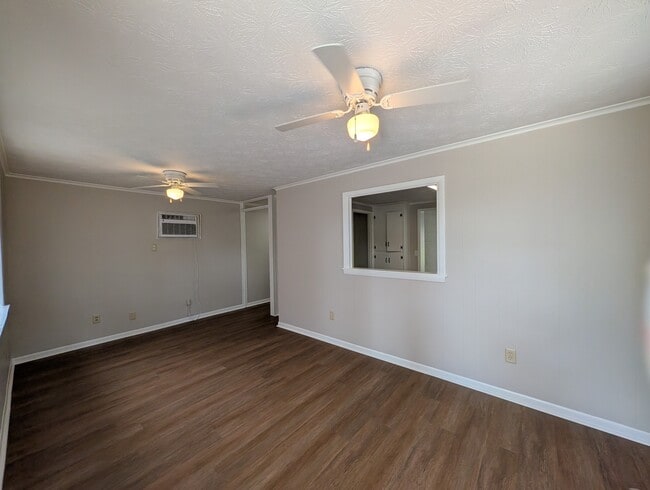 Photo - 1003 Jackson St Ext