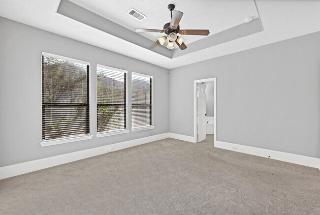 Building Photo - 1346 Studer St