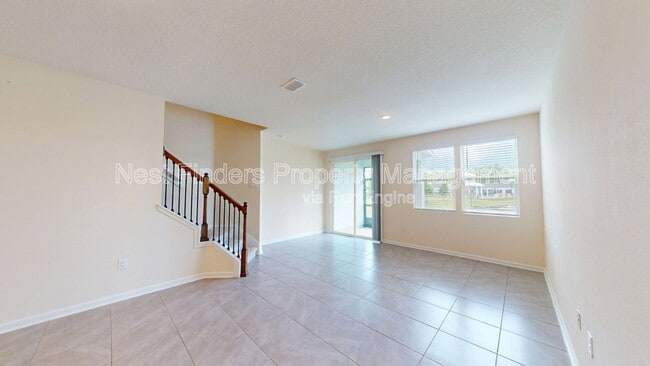 102 Pomona Wy