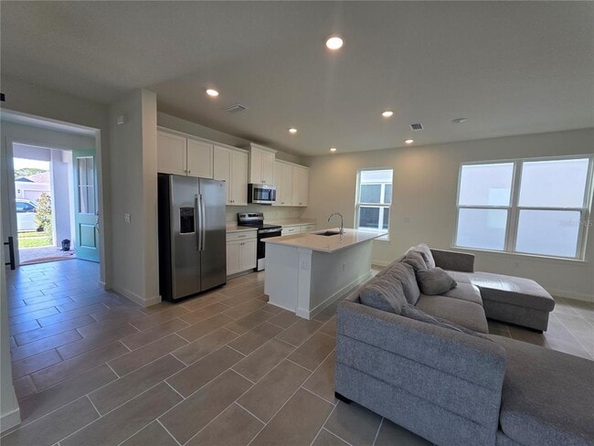 Photo - 2047 Iorio St