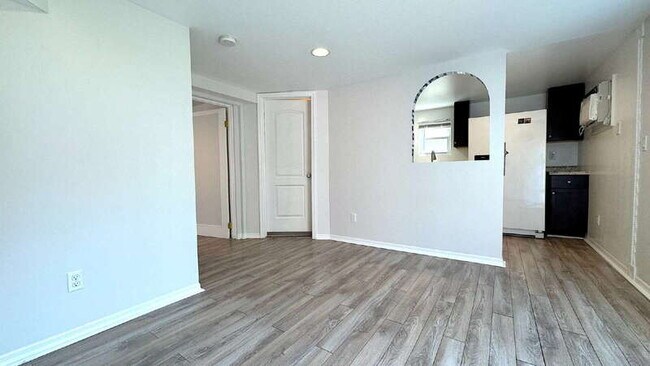 215 N Wild Olive Ave Unit 1