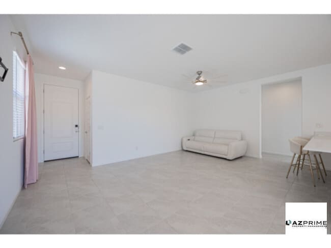 Photo - Modern 3/2 Avondale Home!