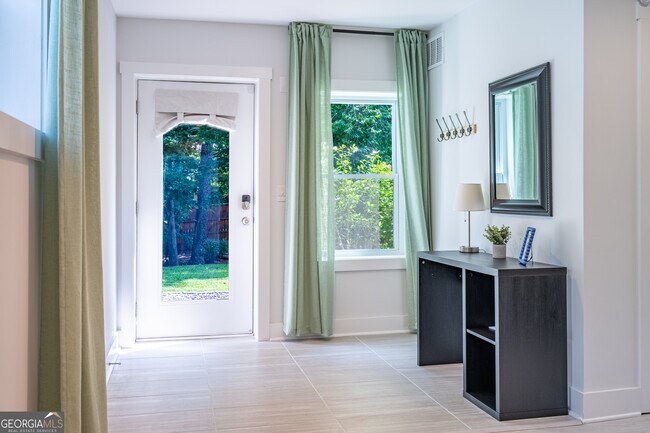 Photo - 2617 Caladium Dr NE