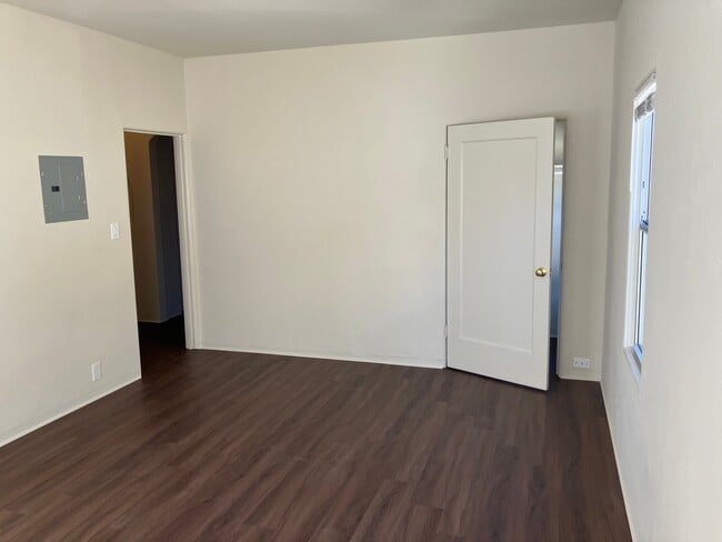 Photo - 2625 Ivy Dr Unit 3