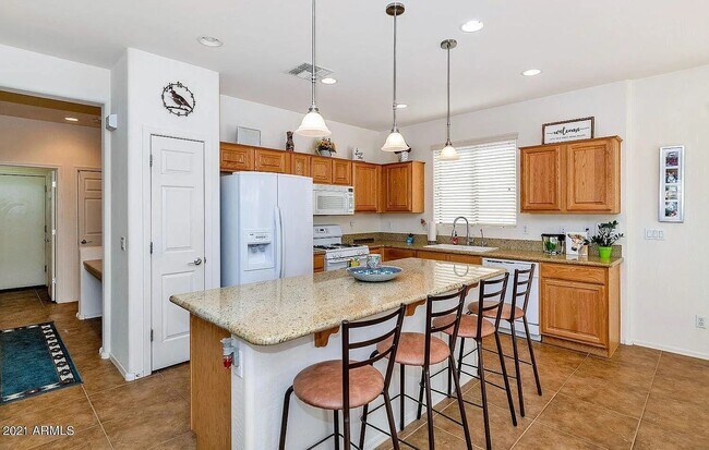 Photo - 3315 E Merlot St