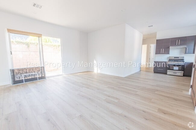 Building Photo - 3 Bed 2 Bath for rent Rental