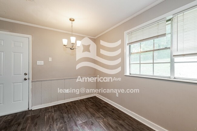 Photo - 2825 Glenderry St