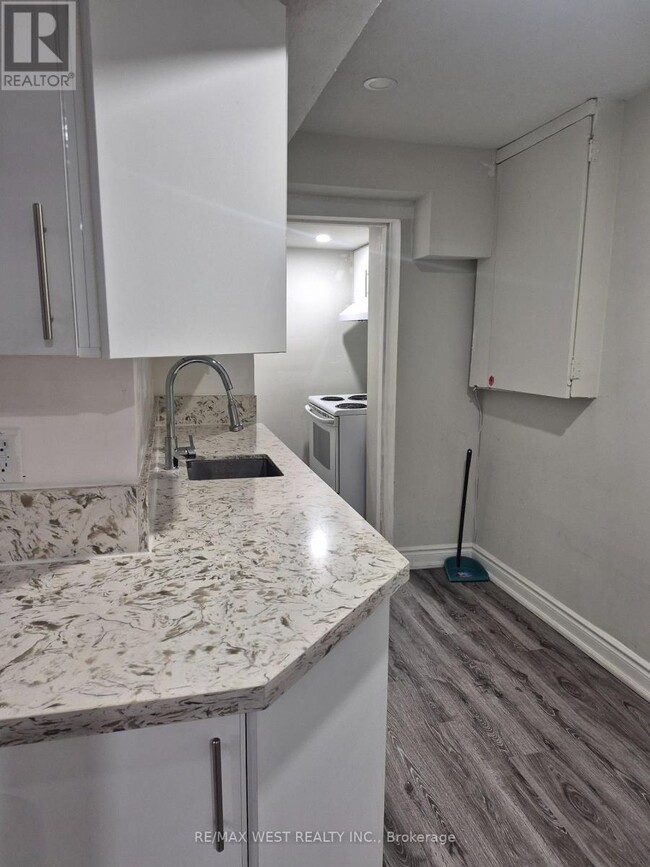 Photo - 28 Pennsylvania Ave