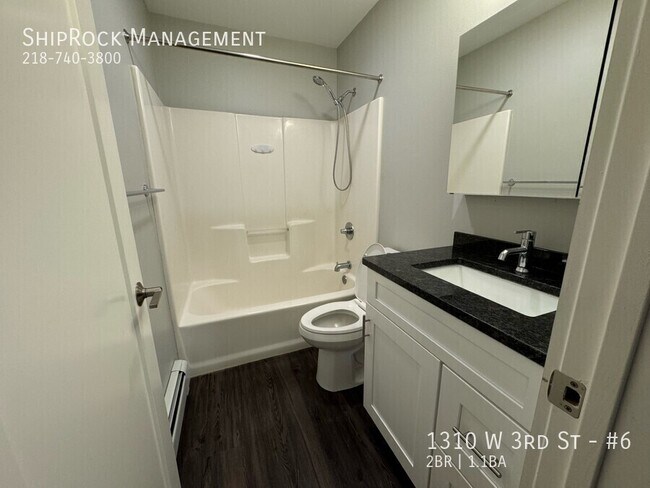 Photo - 1310 W 3rd St Unit #6