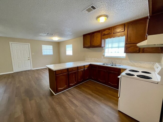 Photo - 2821 Pearl Ave Unit 2821 Pearl-RTR 10/29