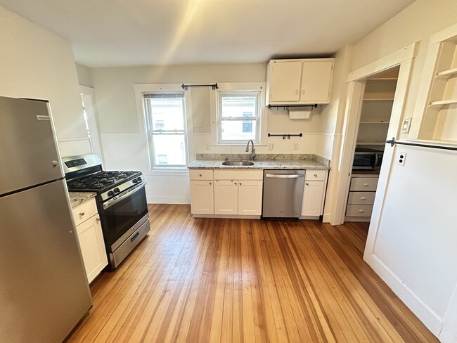 Building Photo - 48 Standish St Unit 2A