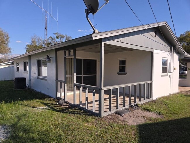 Photo - 4463 Cassius St