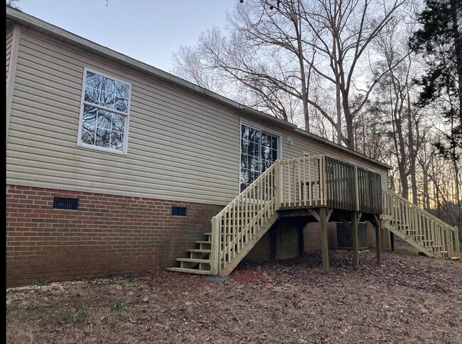 Photo - 347 State Rd S