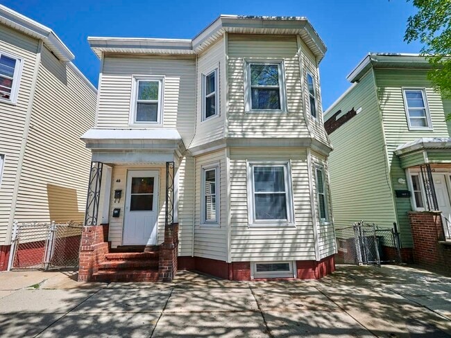 Photo - 48 Wordsworth St Unit 2
