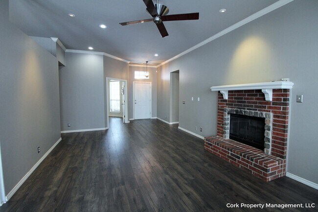 Photo - 2808 Stonebrook Ln