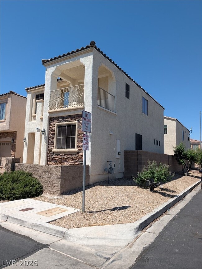 Photo - 1837 Versante Ave