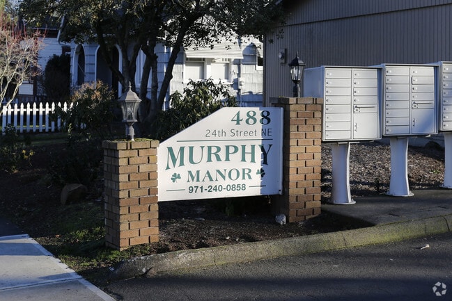 Photo - Murphy Manor Apartments