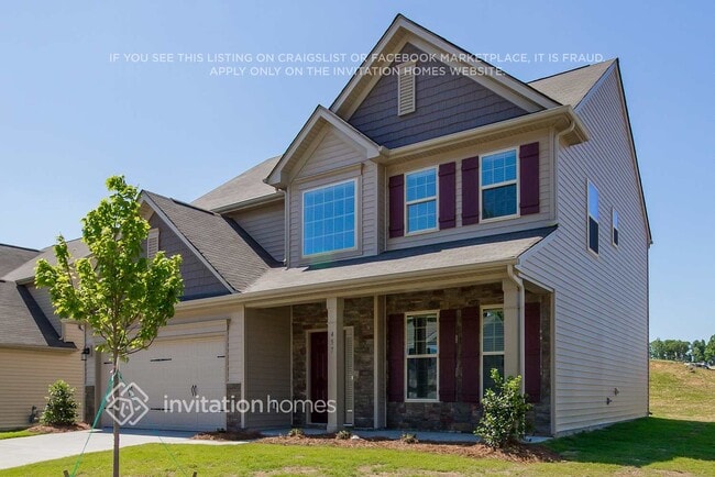 Photo - 457 Augustus Lane