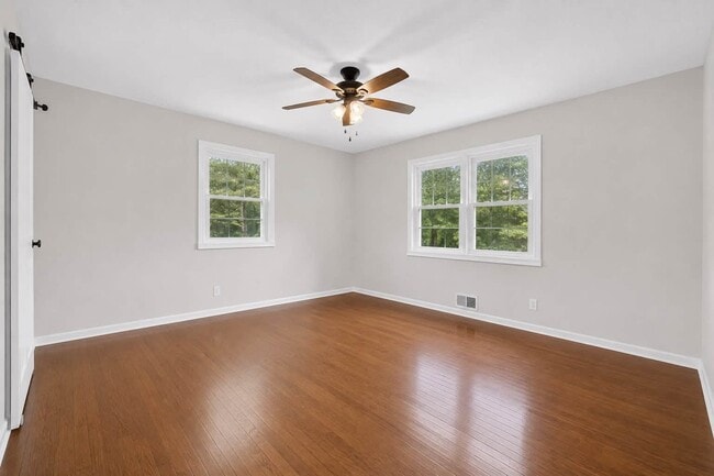 Photo - 125 Patricia Ave
