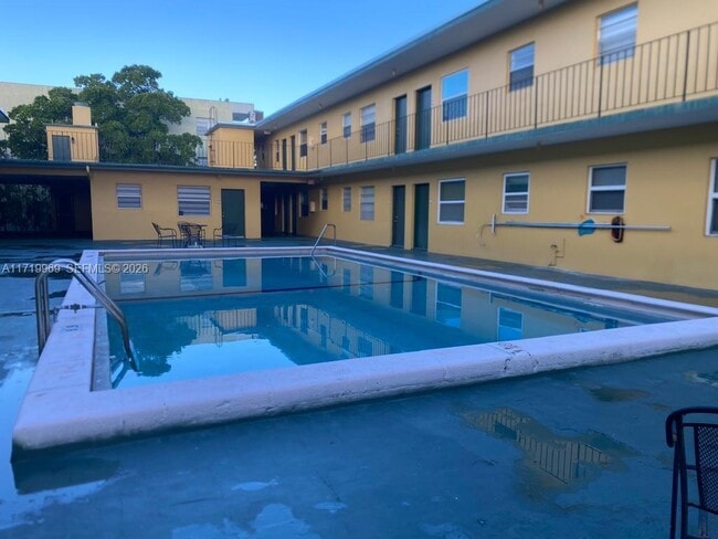 Photo - 1975 NE 135th St Unit 2D