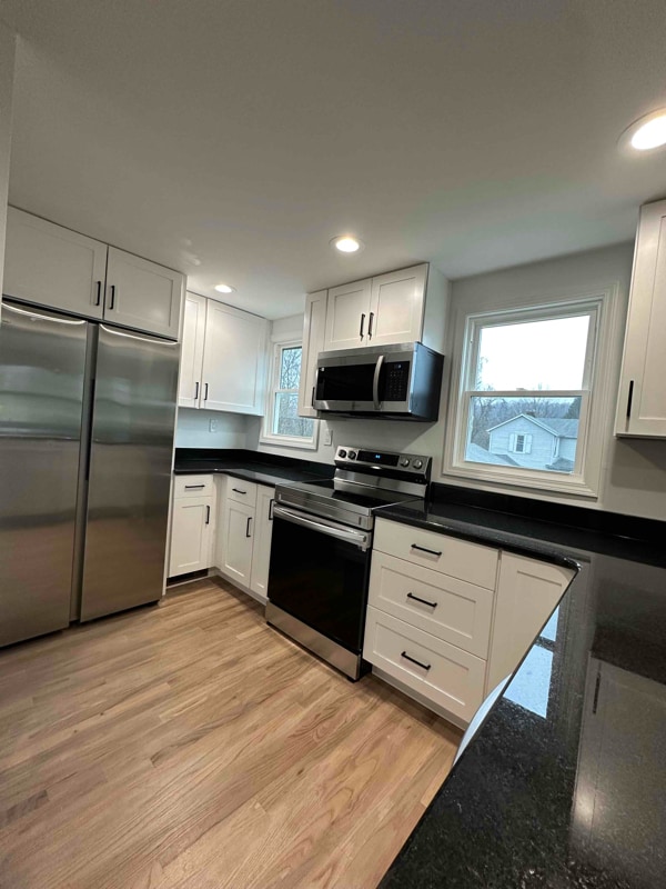 Photo - 499 Bridge St