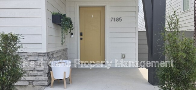 Photo - 7185 W Sugarwood St