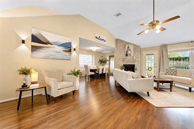 Photo - 7023 Brockington Dr