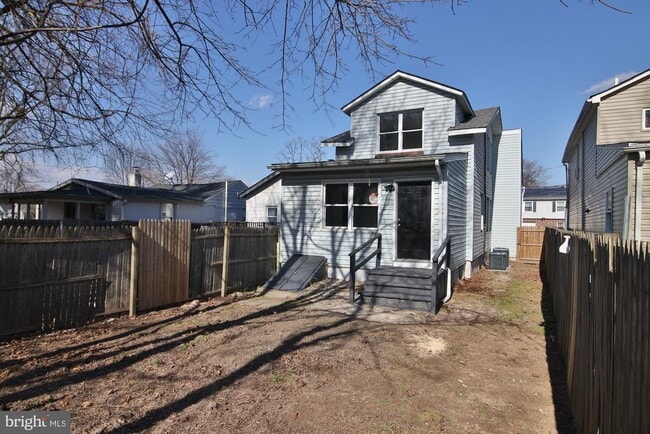 Photo - 217 Parkinson Ave