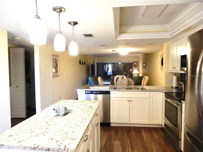 103 1st St E Unit 210