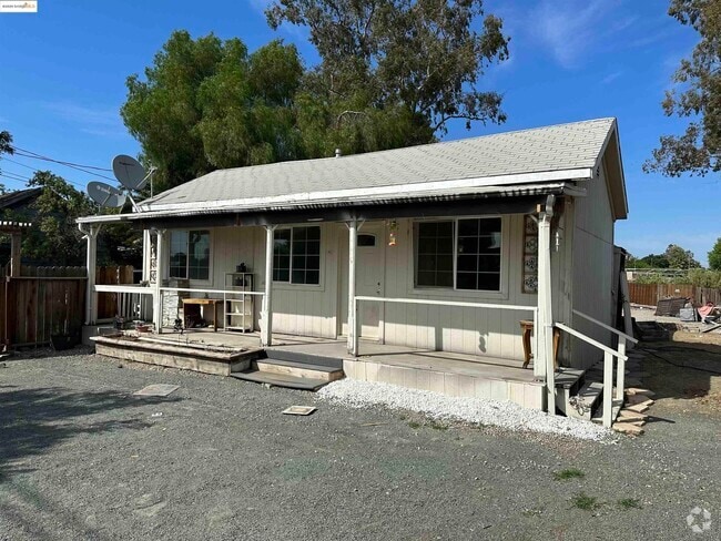 Building Photo - 15089 Byron Hwy Rental