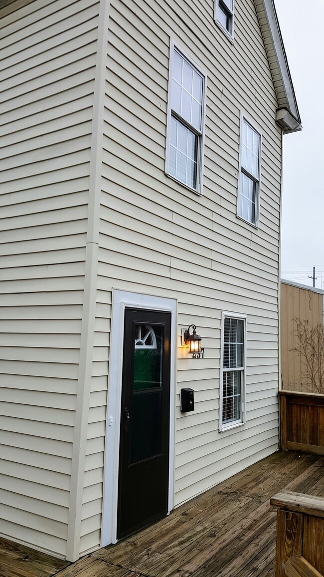 Photo - 257 S Skidmore St