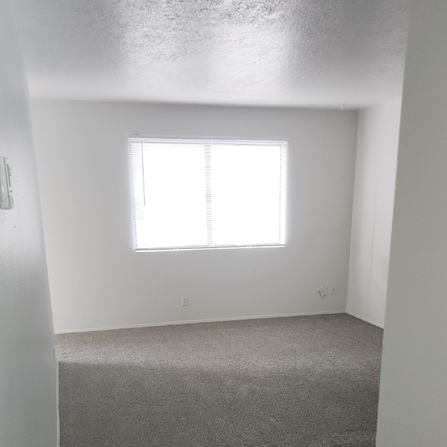 Photo - 516 Lewis Ave SE Unidad 516