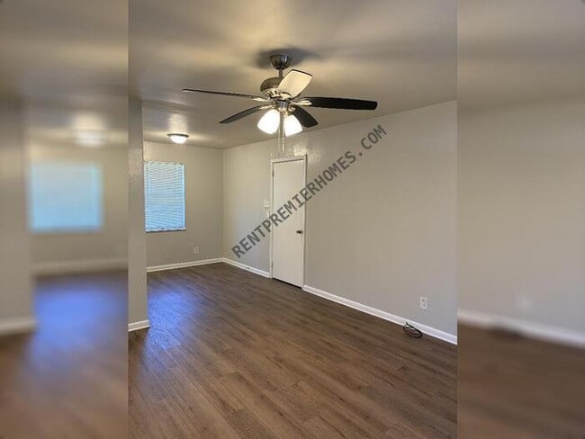 Photo - 7720 Bradley Dr