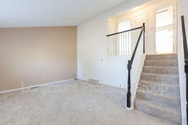 Photo - 2165 Hackberry Cir