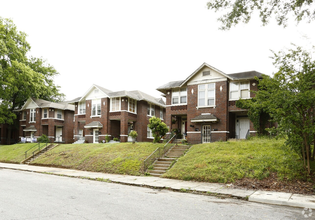 Photo - 162 Clark Pl