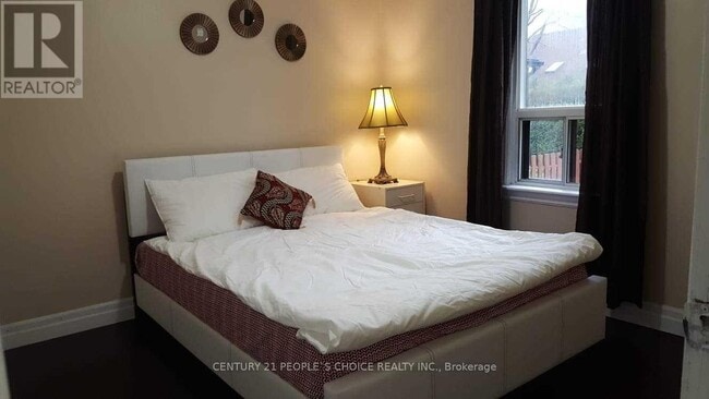 Photo - 186 Maurice Dr