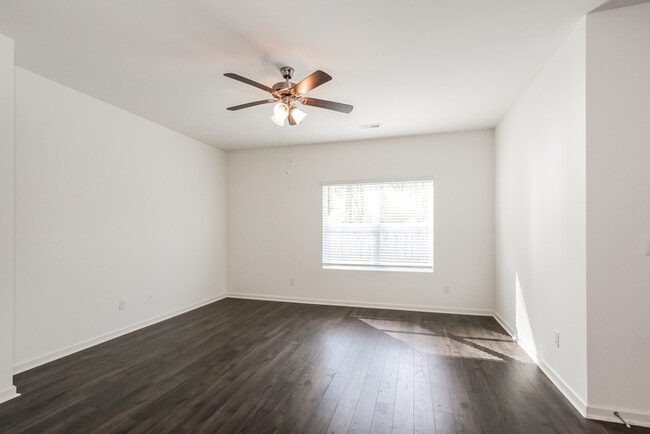 5673 Timber Leaf Lp