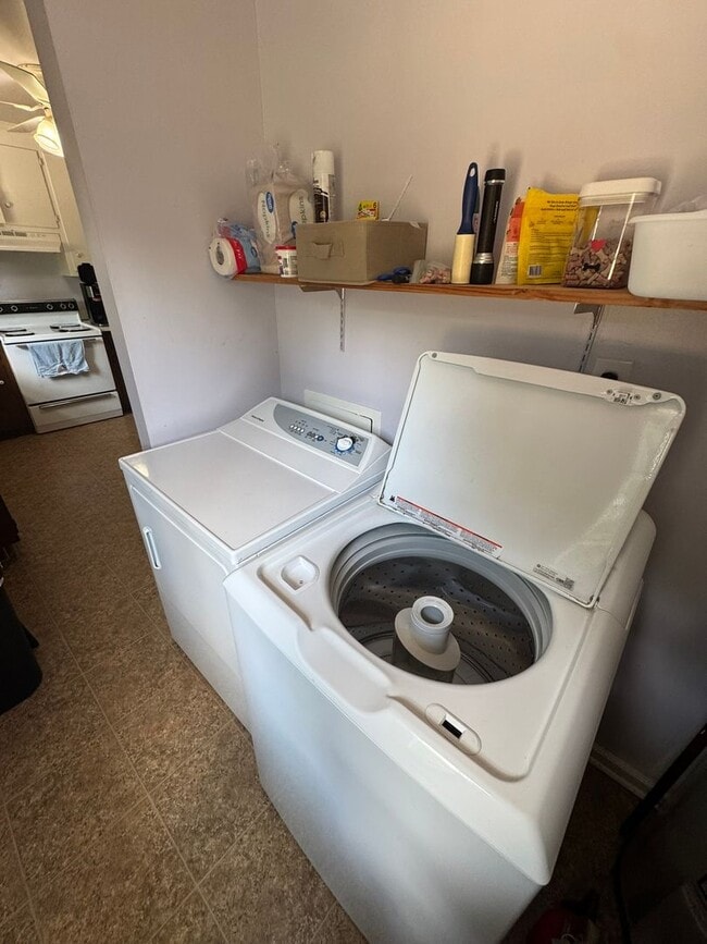 Photo - 4611 Rochambeau Dr Unit 1