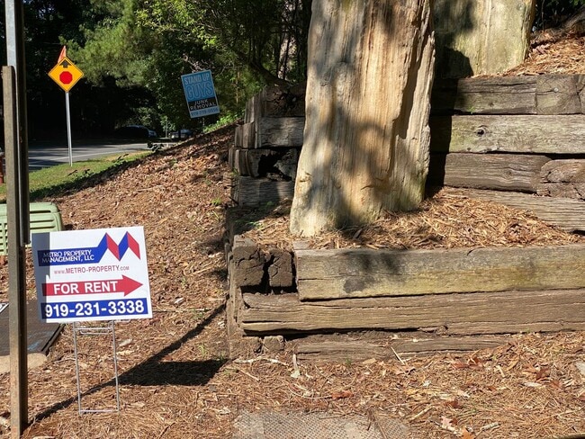 Photo - 7122 Longstreet Dr Unit C