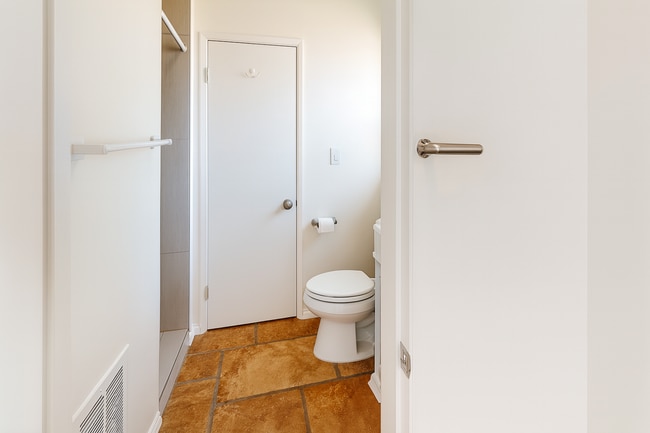 Photo - 5001 Rockford Dr Unit 5001 Rockford