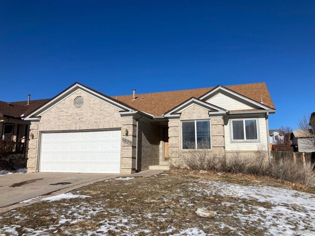 4 Bed Ranch with Finished Basement 1 Minut... - 4 Bed Ranch with Finished Basement 1 Minut... House