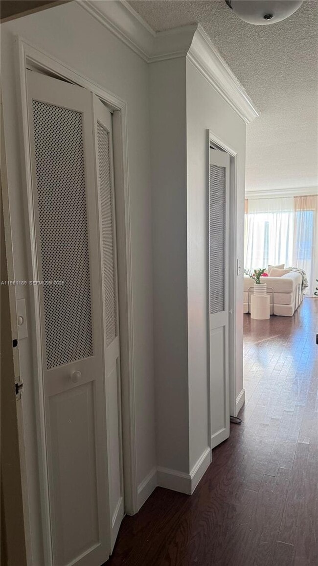 Photo - 900 NE 18th Ave Unit 306