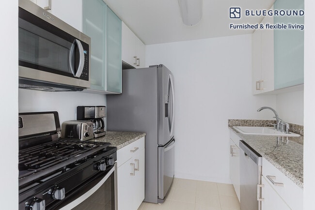 Photo - 500 W 56th St Apartment Unit FL20-ID1597