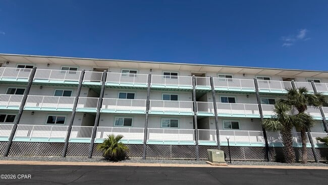 Building Photo - 3600 Thomas Dr Unit D201