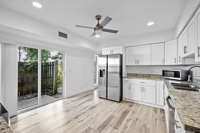 Photo - 6165 Old Court Rd Unit 123