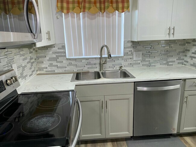 Photo - 6890 Royal Palm Blvd Unit 209h