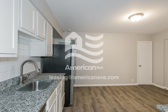 Photo - 6606 Boles Ave