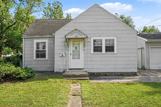 Practical 2 bedroom Rental with Recent Updates $1200/Month