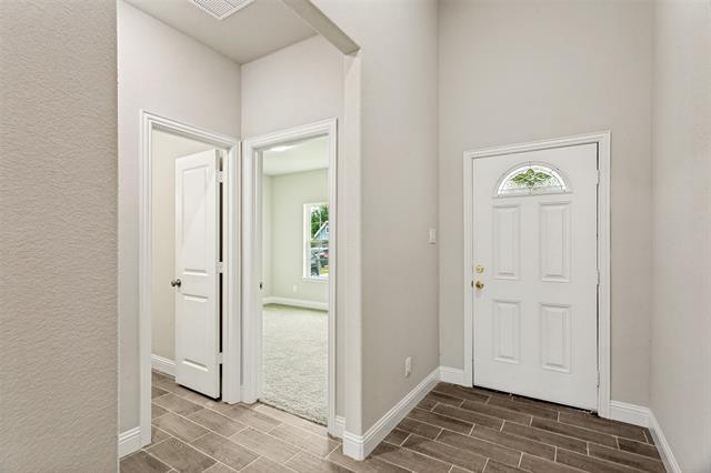 Photo - 5520 Goodman Ave