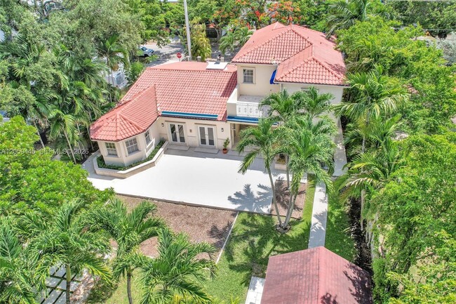 Photo - 244 SW 28th Rd